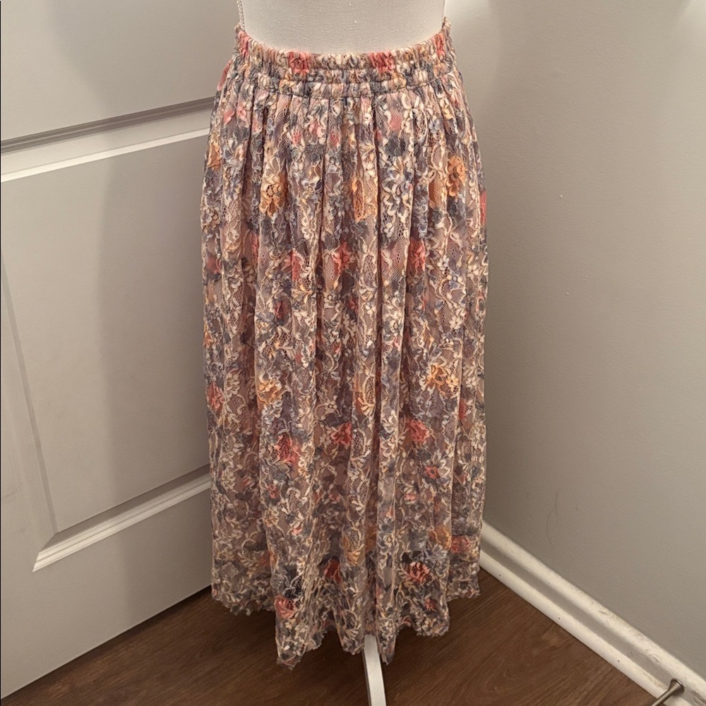 Floral Printed Elastic-Waist Maxi Skirt in Multi-Color